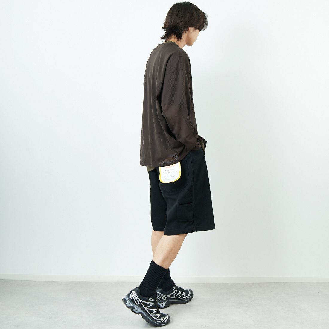 South2West8 [サウスツーウエストエイト] メッシュクルーネックTシャツ [QV663] C DK.BROWN &&モデル身長：179cm 着用サイズ：L&&