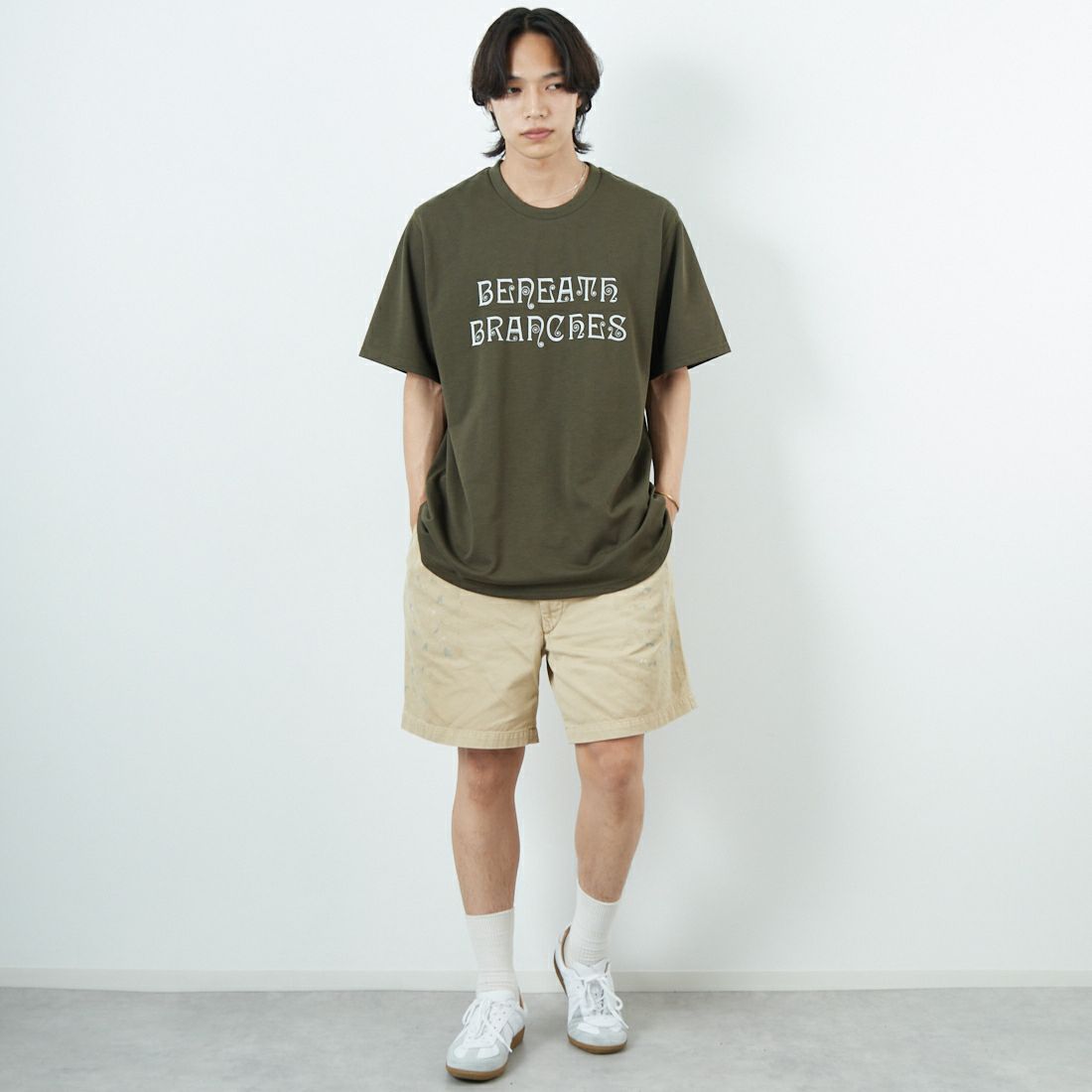 South2West8 [サウスツーウエストエイト] ショートスリーブクルーネックTシャツ [QV671] A OLIVE &&モデル身長：179cm 着用サイズ：L&&
