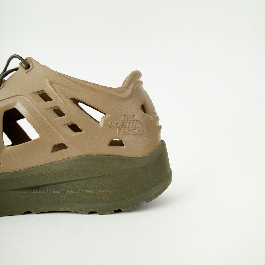 THE NORTH FACE [ザ ノースフェイス] リアクティブ スニーカー [NF52451] CN