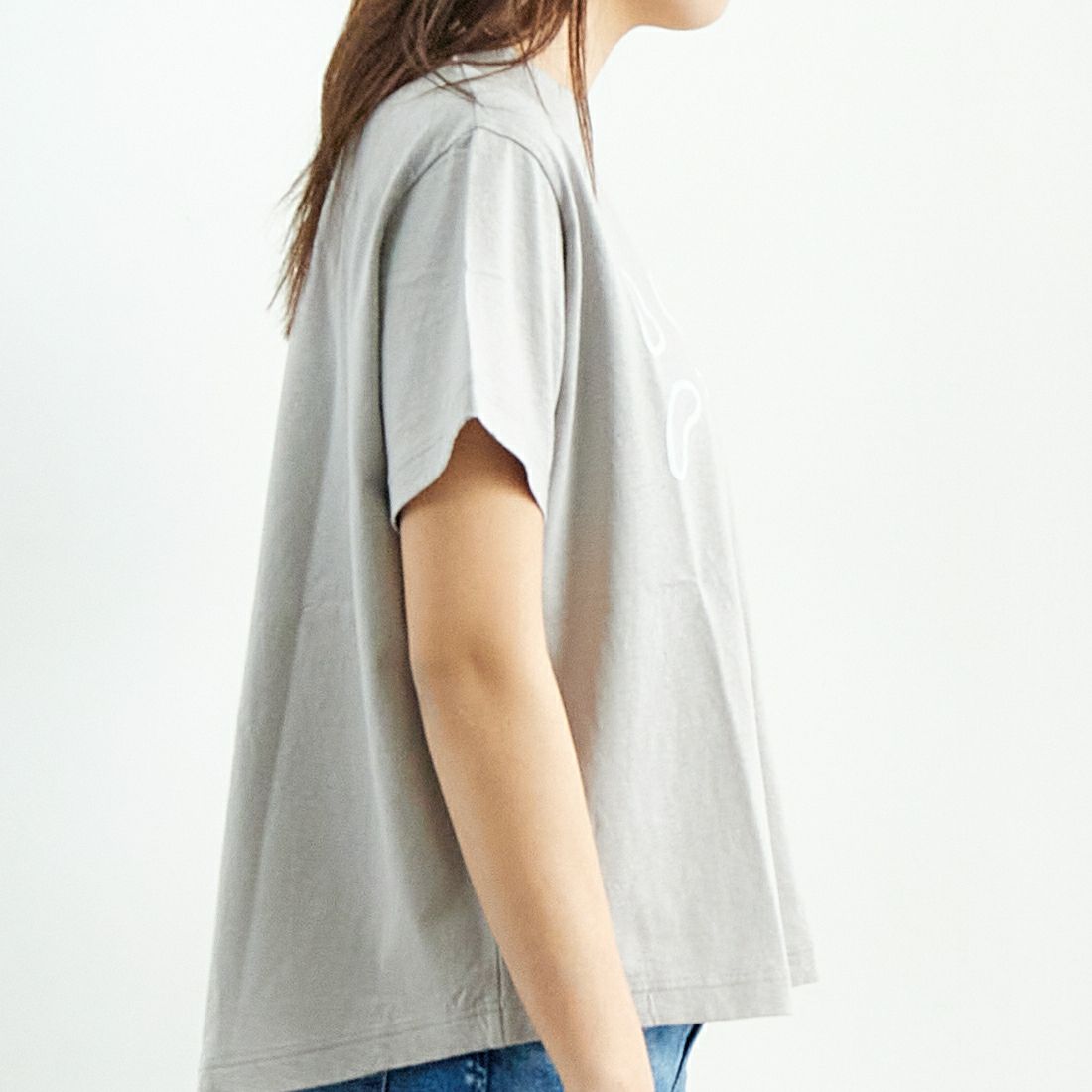 tumugu: [ツムグ] ラフィ天竺プリントTシャツ [TC25103] 80 L.GRAY &&モデル身長：167cm 着用サイズ：F&&