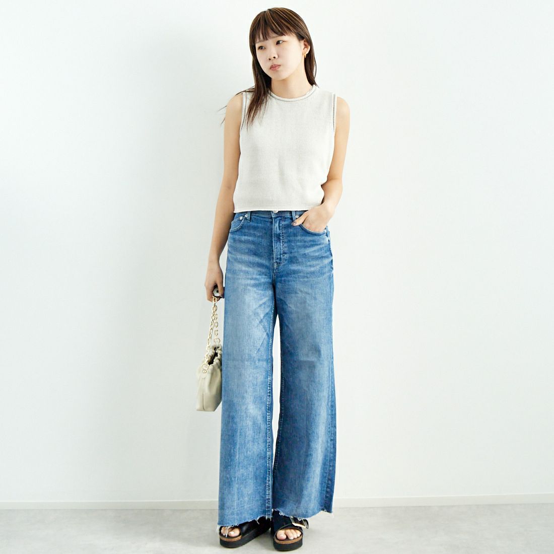 WALANCE [ワランス] ペーパーニット2WAYトップス [3251-004] 09 G.IVORY &&モデル身長：167cm 着用サイズ：F&&