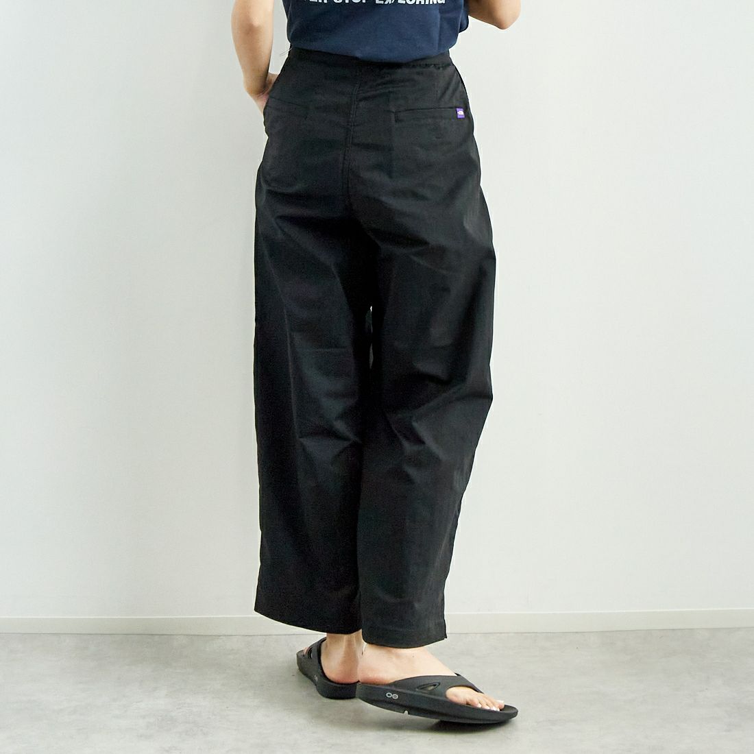 THE NORTH FACE PURPLE LABEL [ザ ノースフェイス パープルレーベル] ヘリンボーンフィールドラップパンツ [N25SC036] K BLACK &&モデル身長：167cm 着用サイズ：WS&&