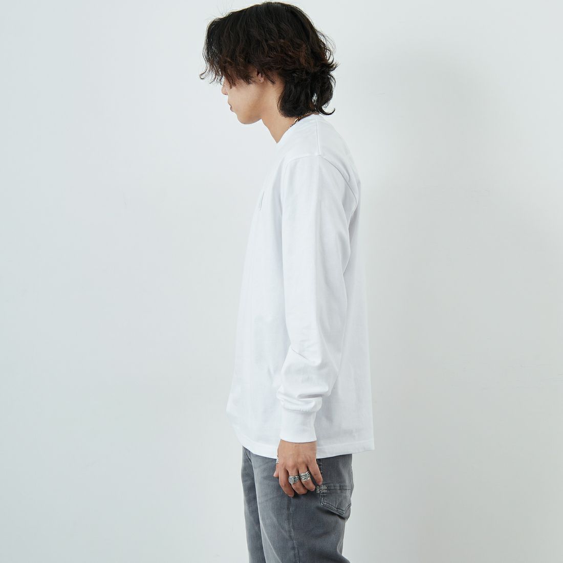 PARIS SAINT-GERMAN [パリ・サンジェルマン] PSGロゴデザイン バックプリントTシャツ [PS0325SS0002] WHITE &&モデル身長：179cm 着用サイズ：L&&