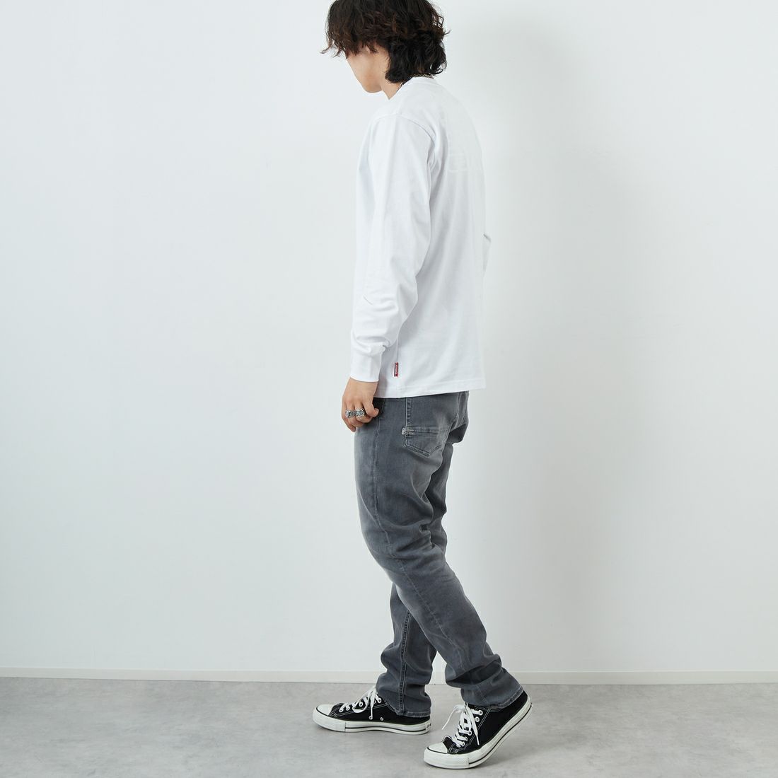PARIS SAINT-GERMAN [パリ・サンジェルマン] PSGロゴデザイン バックプリントTシャツ [PS0325SS0002] WHITE &&モデル身長：179cm 着用サイズ：L&&