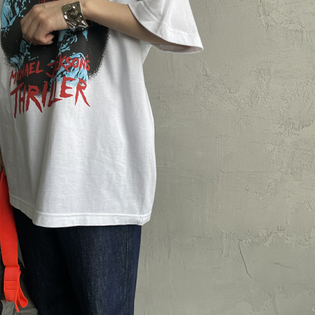 GOOD ROCK SPEED [グッドロックスピード] MICHAEL JACKSON PHOTO T-SHIRT by GOOD ROCK SPEED [25MJK002W] WHITE &&モデル身長：150cm 着用サイズ：F&&