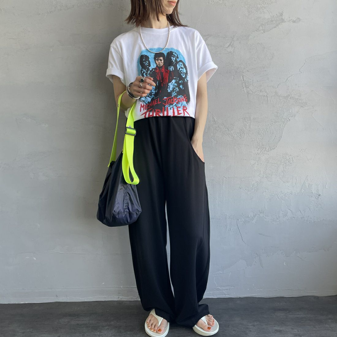 GOOD ROCK SPEED [グッドロックスピード] MICHAEL JACKSON PHOTO T-SHIRT by GOOD ROCK SPEED [25MJK002W] WHITE &&モデル身長：158cm 着用サイズ：F&&