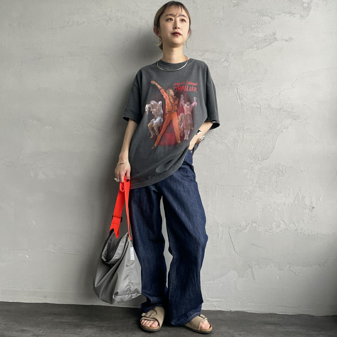 GOOD ROCK SPEED [グッドロックスピード] MICHAEL JACKSON PHOTO T-SHIRT by GOOD ROCK SPEED [25MJK003W] CHARCOAL &&モデル身長：150cm 着用サイズ：F&&