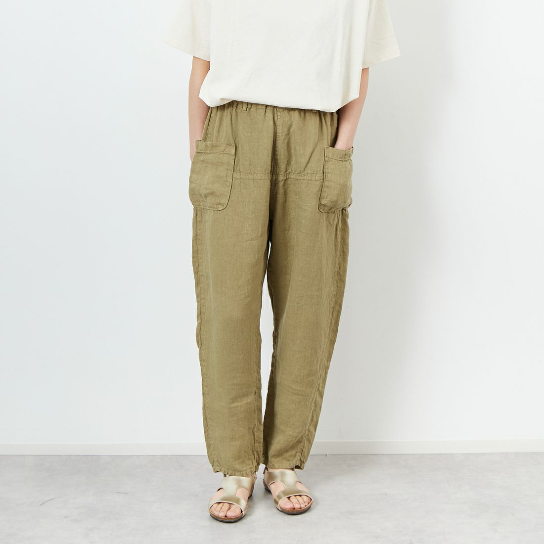 33 KHAKI&&モデル身長：160cm 着用サイズ：1&&