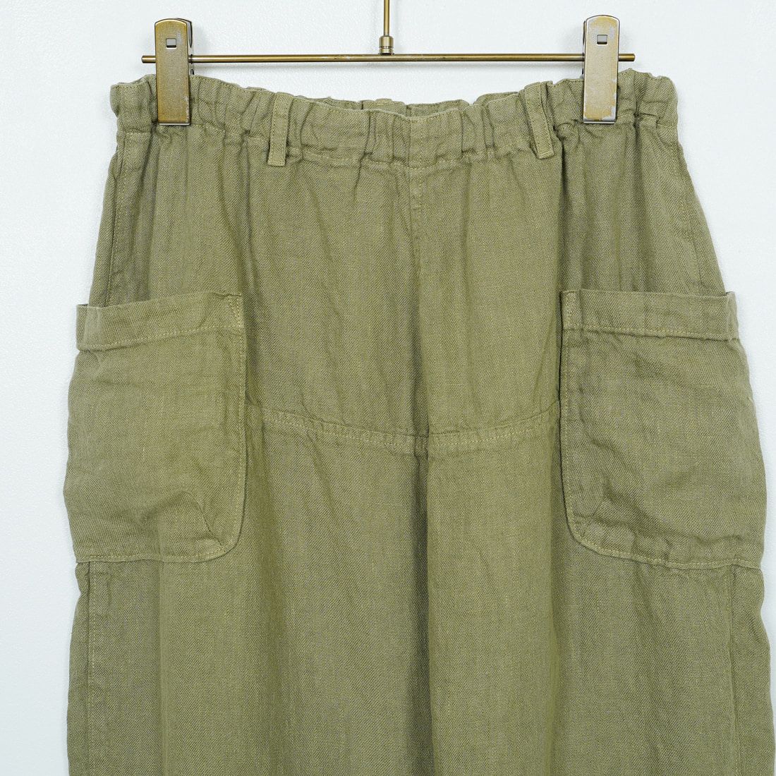 tumugu: [ツムグ] ソリトリネン イージーパンツ [TB23244A-WA] 33 KHAKI