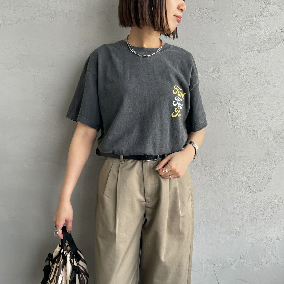 GOOD ROCK SPEED [グッドロックスピード] ファルコン Tシャツ [25FOD009W] CHARCOAL &&モデル身長：160cm 着用サイズ：F&&