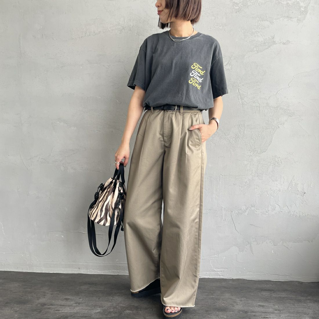 GOOD ROCK SPEED [グッドロックスピード] ファルコン Tシャツ [25FOD009W] CHARCOAL &&モデル身長：160cm 着用サイズ：F&&