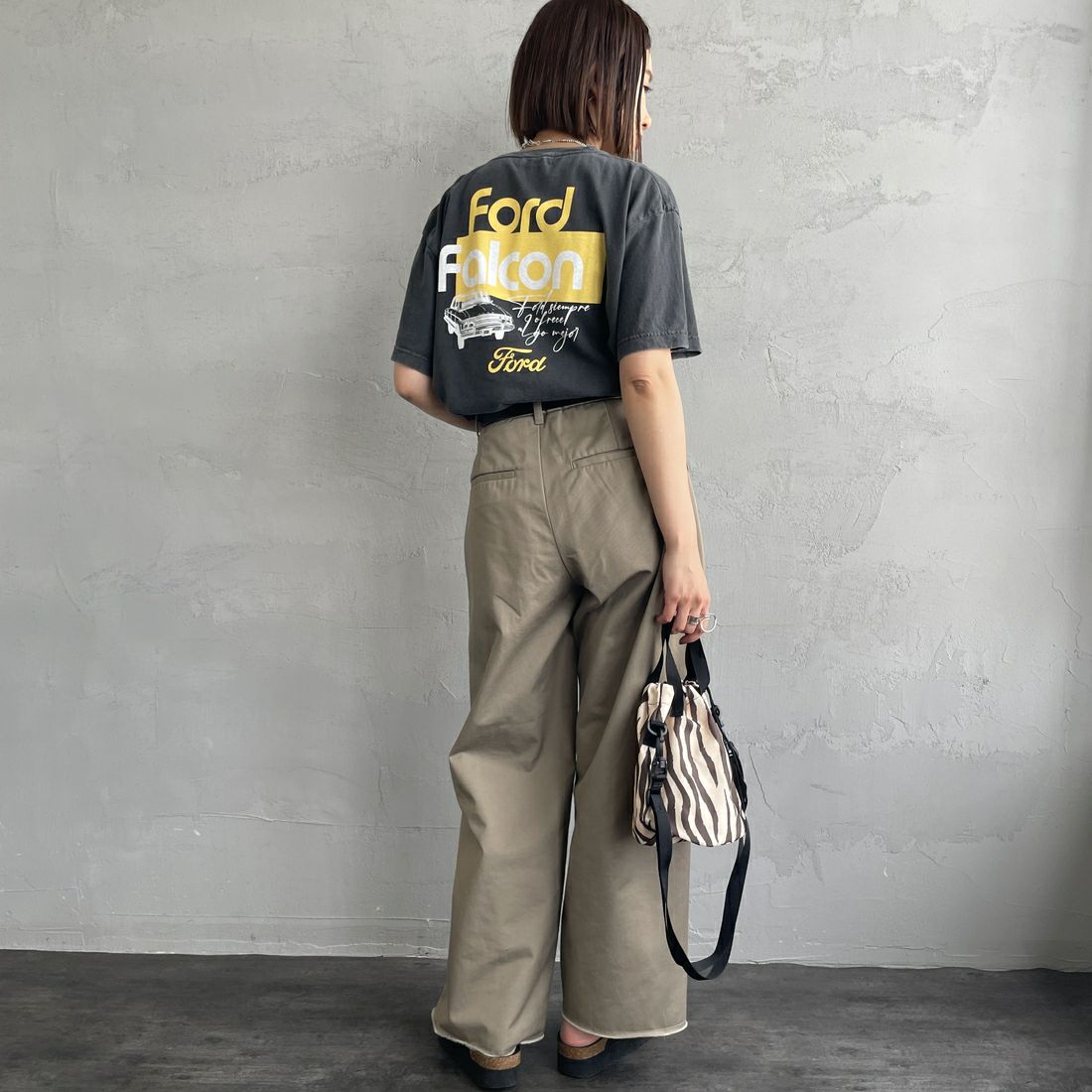 GOOD ROCK SPEED [グッドロックスピード] ファルコン Tシャツ [25FOD009W] CHARCOAL &&モデル身長：160cm 着用サイズ：F&&