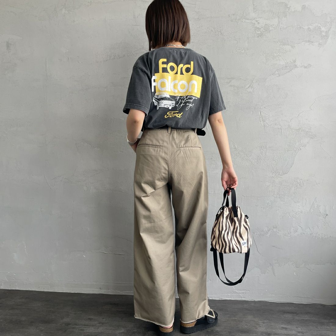 GOOD ROCK SPEED [グッドロックスピード] ファルコン Tシャツ [25FOD009W] CHARCOAL &&モデル身長：160cm 着用サイズ：F&&