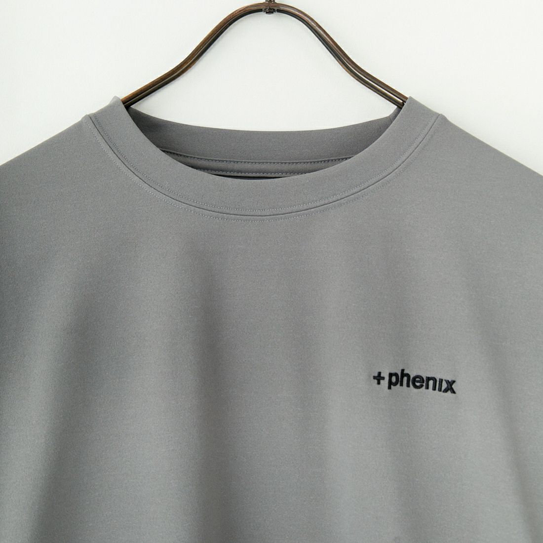 +phenix [プラスフェニックス] 別注 ワンポイント刺繍ロゴ ドローコードTシャツ [POT-25004IN-JF] GRAY