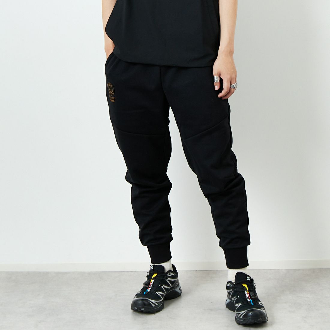 PARIS SAINT-GERMAN [パリ・サンジェルマン] LWテックフリースパンツ [PS1125SS0001] BLACK &&モデル身長：179cm 着用サイズ：XL&&
