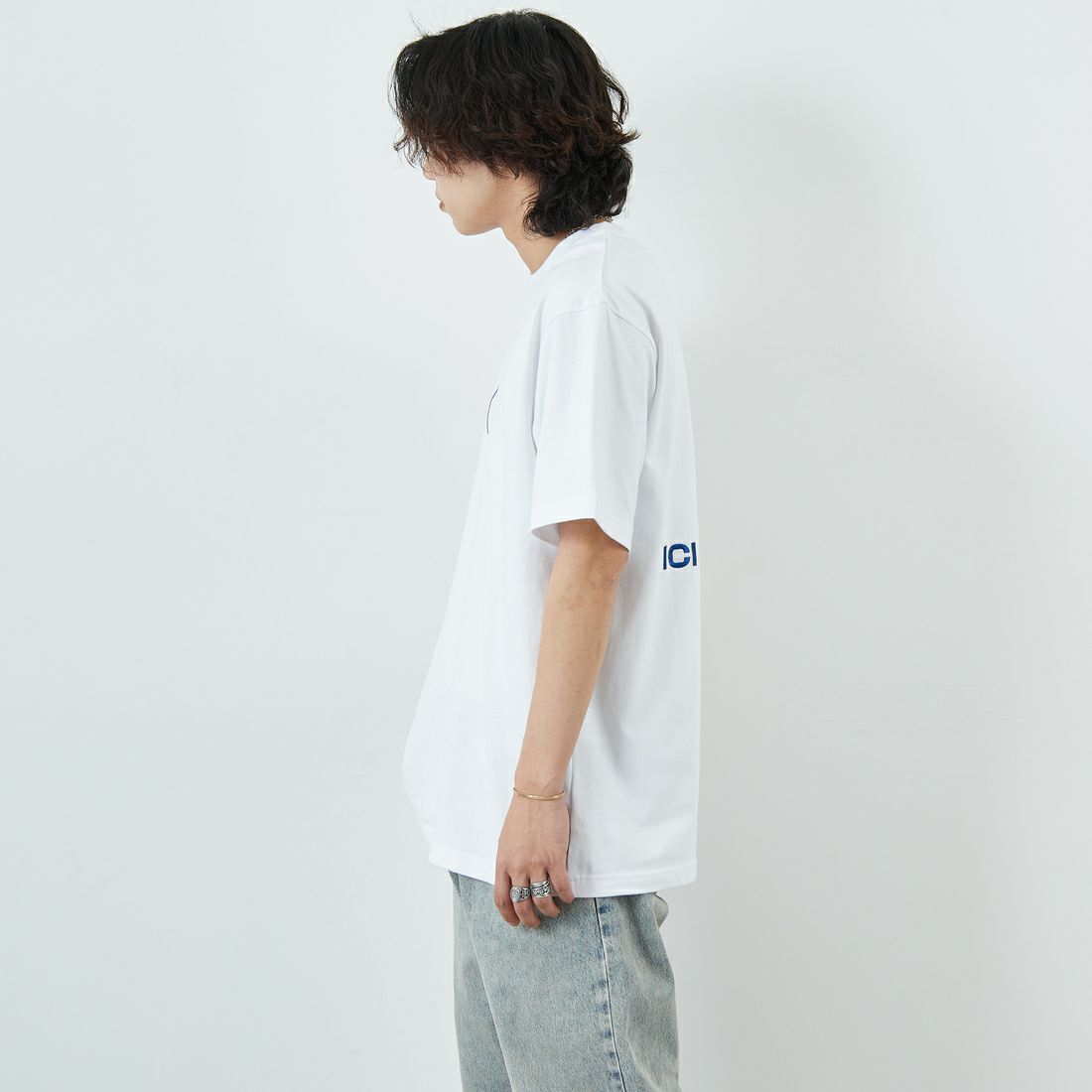 PARIS SAINT-GERMAN [パリ・サンジェルマン] サークルロゴ刺繍 ショートスリーブTシャツ [PS0125SS0002] WHITE &&モデル身長：179cm 着用サイズ：XL&&
