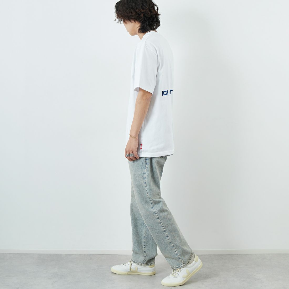 PARIS SAINT-GERMAN [パリ・サンジェルマン] サークルロゴ刺繍 ショートスリーブTシャツ [PS0125SS0002] WHITE &&モデル身長：179cm 着用サイズ：XL&&