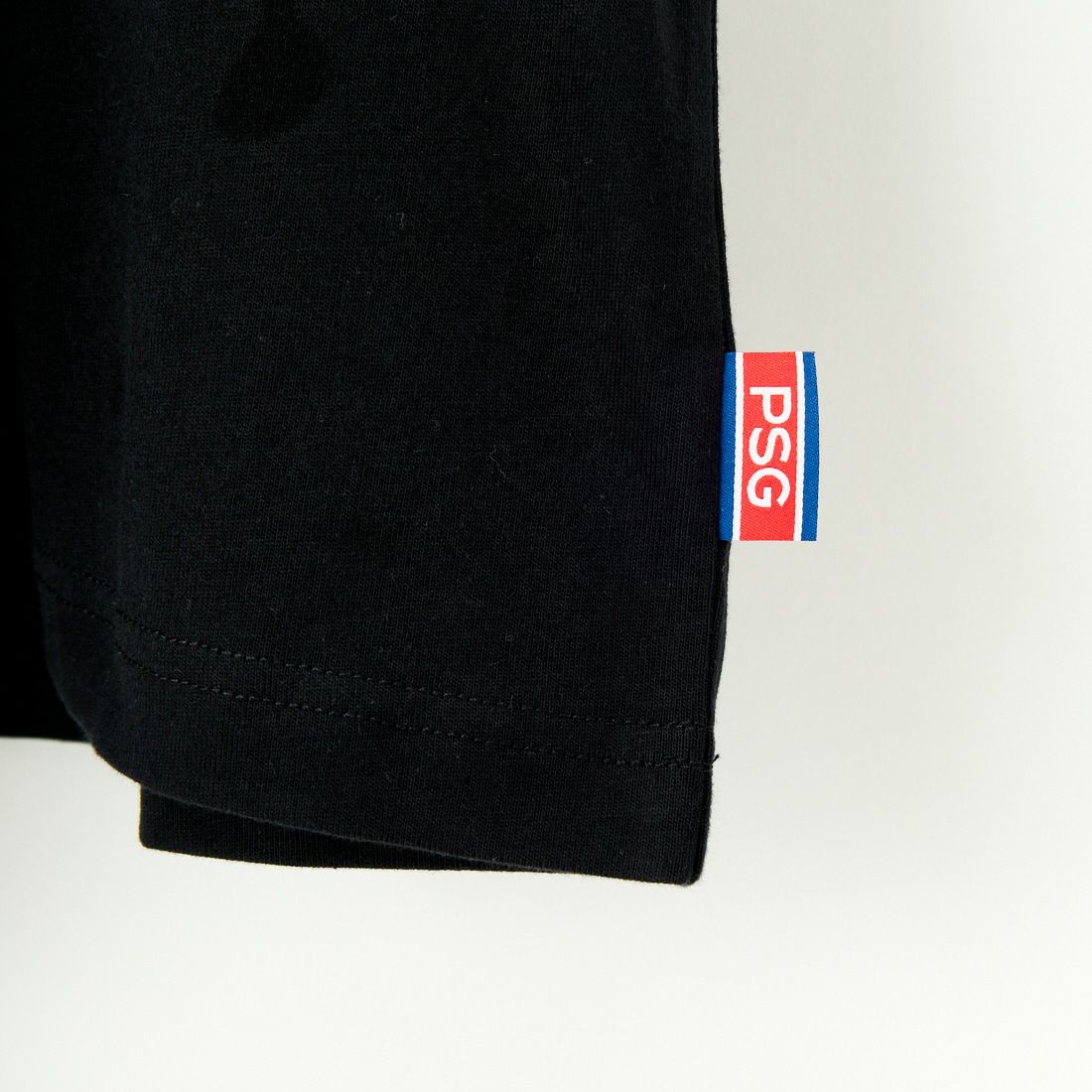 PARIS SAINT-GERMAN [パリ・サンジェルマン] ネックロゴデザイン ショートスリーブTシャツ [PS0125SS0003] BLACK