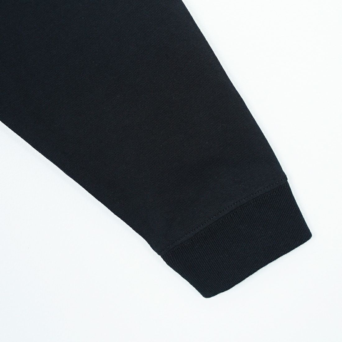MAISON KITSUNE [メゾン キツネ] ボールド フォックスヘッド パッチ コンフォート ロングスリーブ Tシャツ [LM00109KJ0118] P199 BLACK