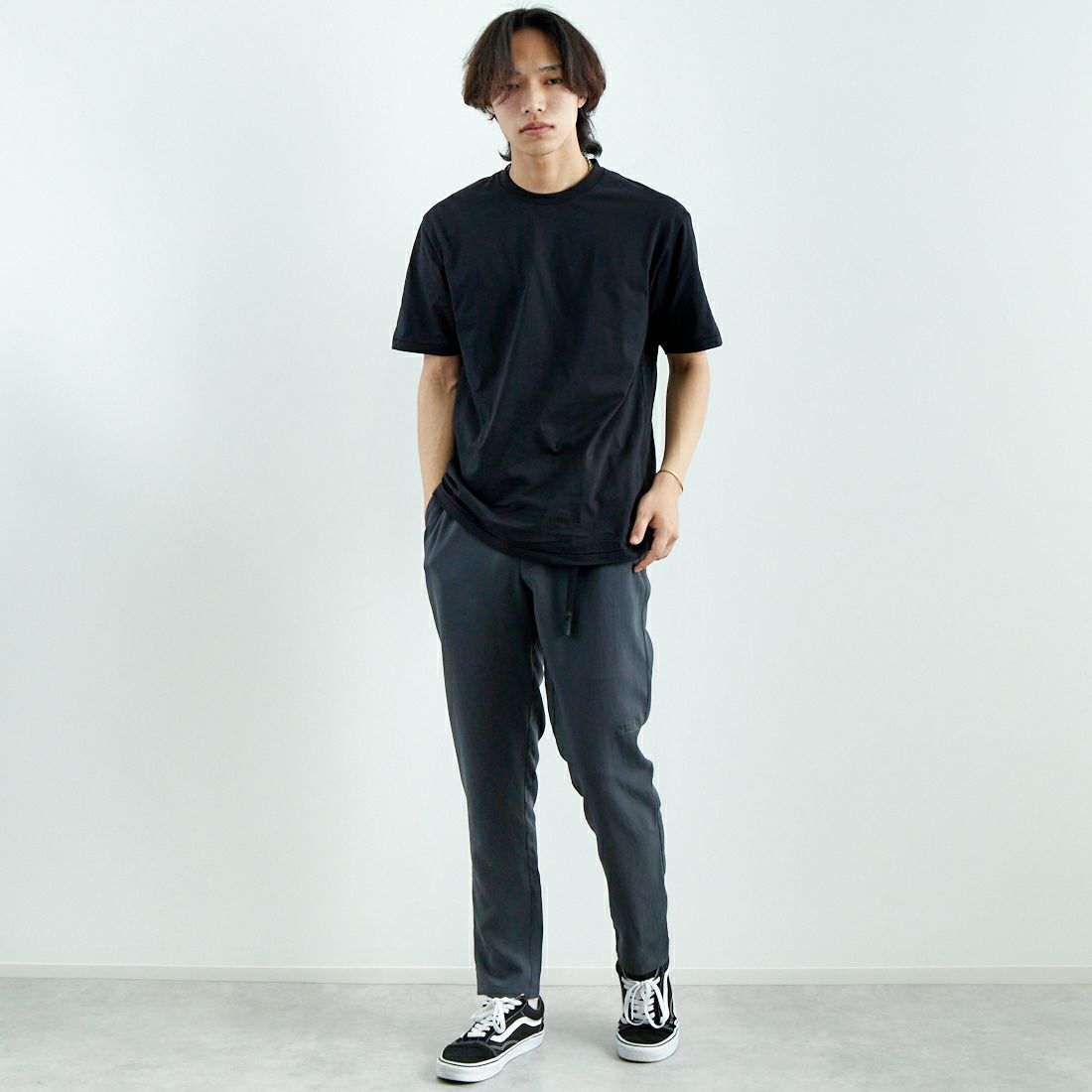 THE NORTH FACE [ザ ノースフェイス] ショートスリーブ フラッシュドライパックTシャツ [NT32542] K &&モデル身長：179cm 着用サイズ：L&&