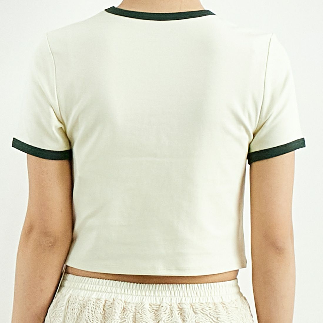 emmi [エミ] ロゴミニTシャツ [13WCT251060] MIX &&モデル身長：167cm 着用サイズ：F&&