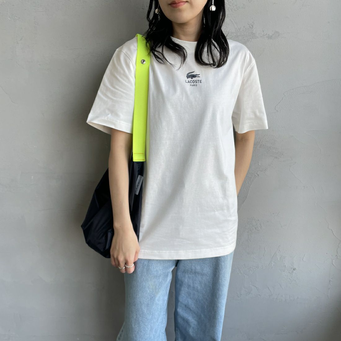 LACOSTE [ラコステ] スモールパリロゴクルーネックTシャツ [TH2739] 70V FARINE &&モデル身長：160cm 着用サイズ：F&&