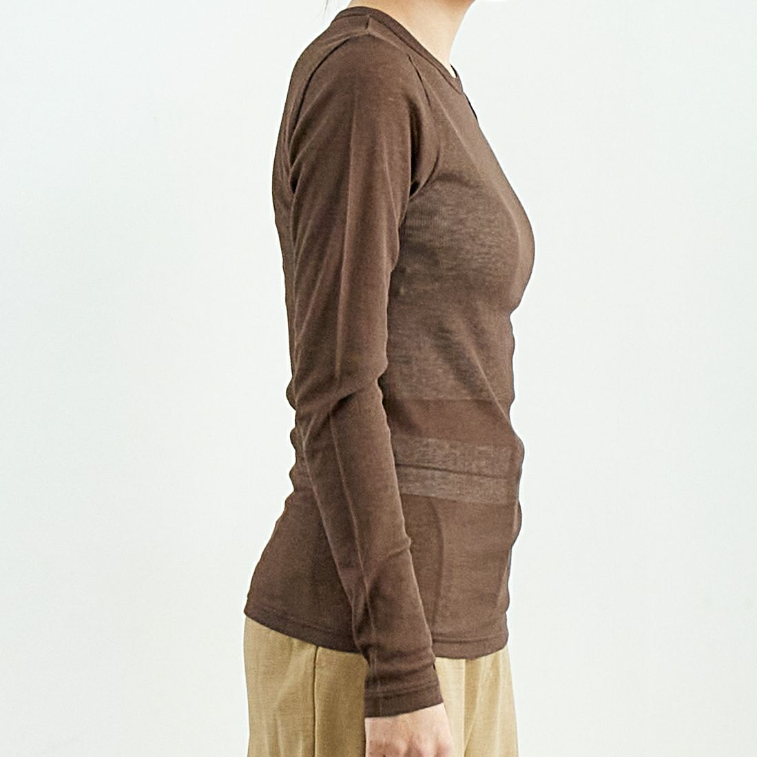 Munich [ミューニック] シアークルーネックプルオーバー [MN251U13] 037 BRN &&モデル身長：167cm 着用サイズ：ONE SIZE&&