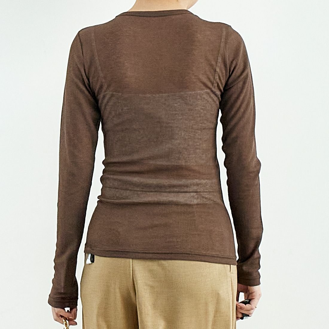 Munich [ミューニック] シアークルーネックプルオーバー [MN251U13] 037 BRN &&モデル身長：167cm 着用サイズ：ONE SIZE&&