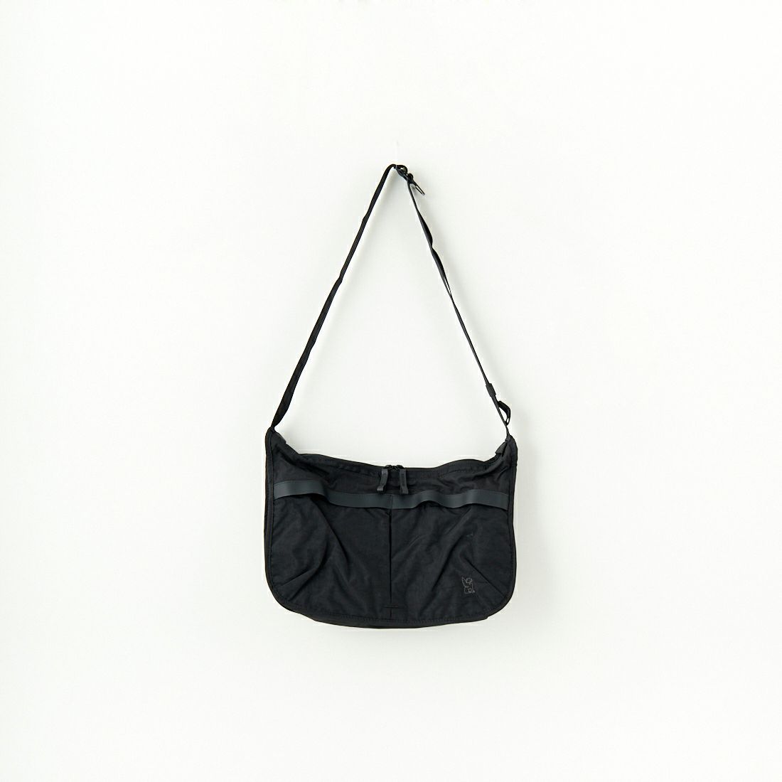CHROMEグローサリートートメッセンジャー 28L ブラック GROCERY TOTE MSNGR 28L(グローサリー トート メッセンジャー