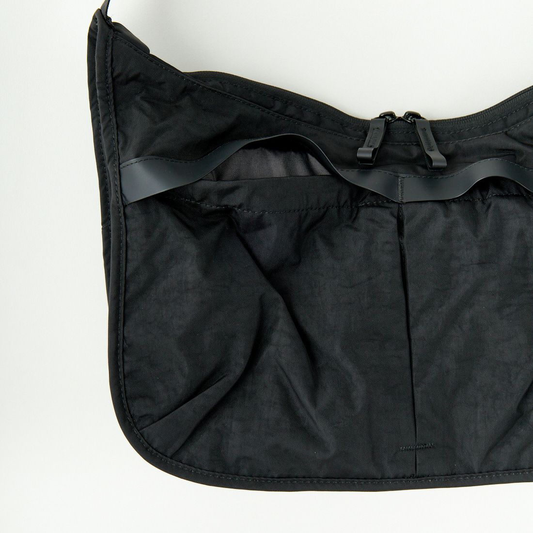 CHROME [クローム] ヨヨギメッセンジャーバッグ 14L [BG384] BK