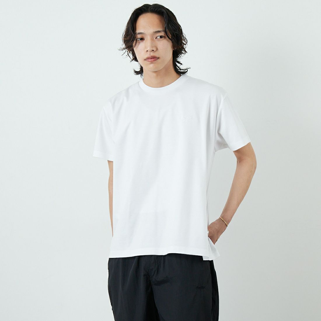 TATRAS [タトラス] 別注 GLUTO ショートスリーブTシャツ [MTIN24S8193-M-JF] WHITE &&モデル身長：179cm 着用サイズ：2&&