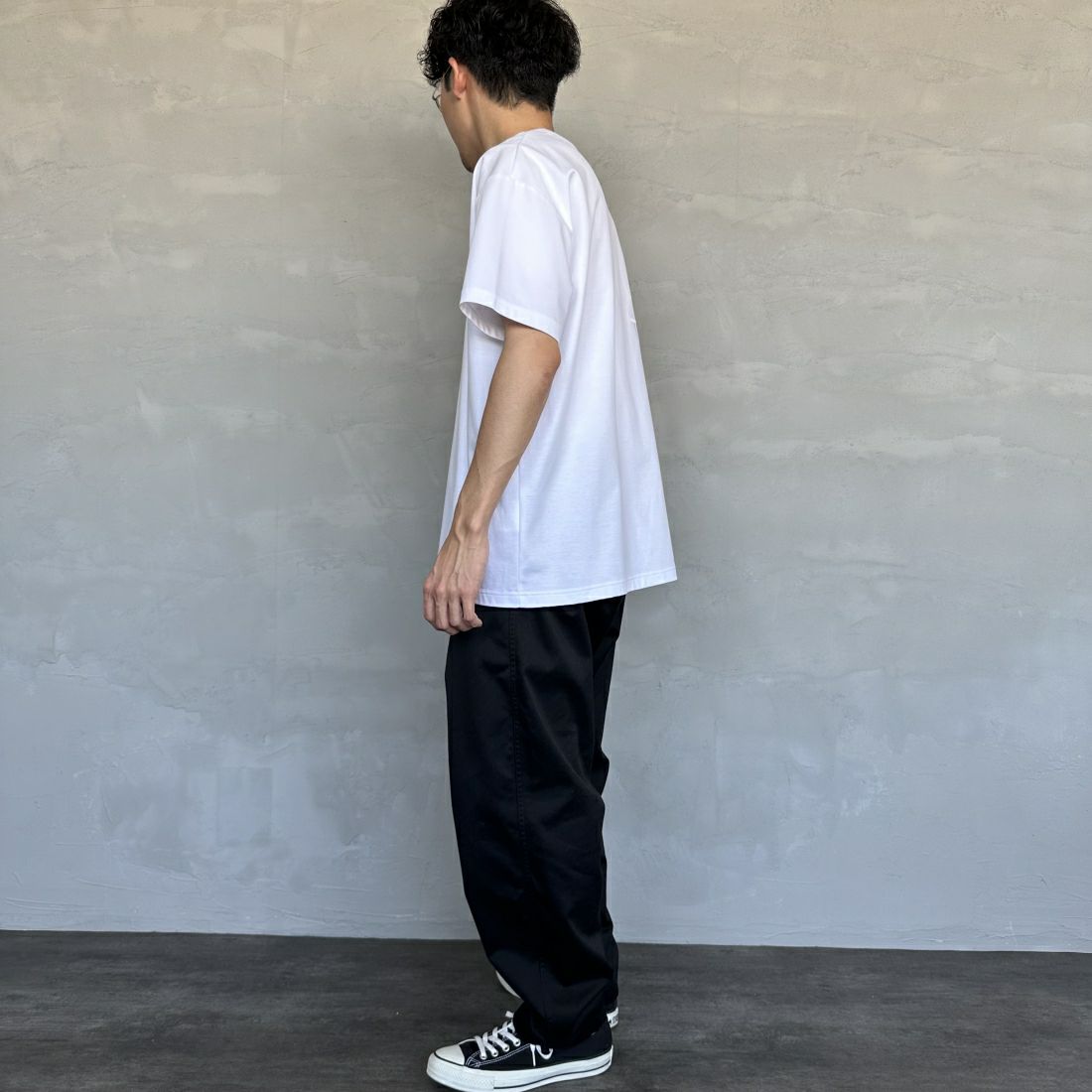 TATRAS [タトラス] 別注 GLUTO ショートスリーブTシャツ [MTIN24S8193-M-JF] WHITE &&モデル身長：168cm 着用サイズ：3&&