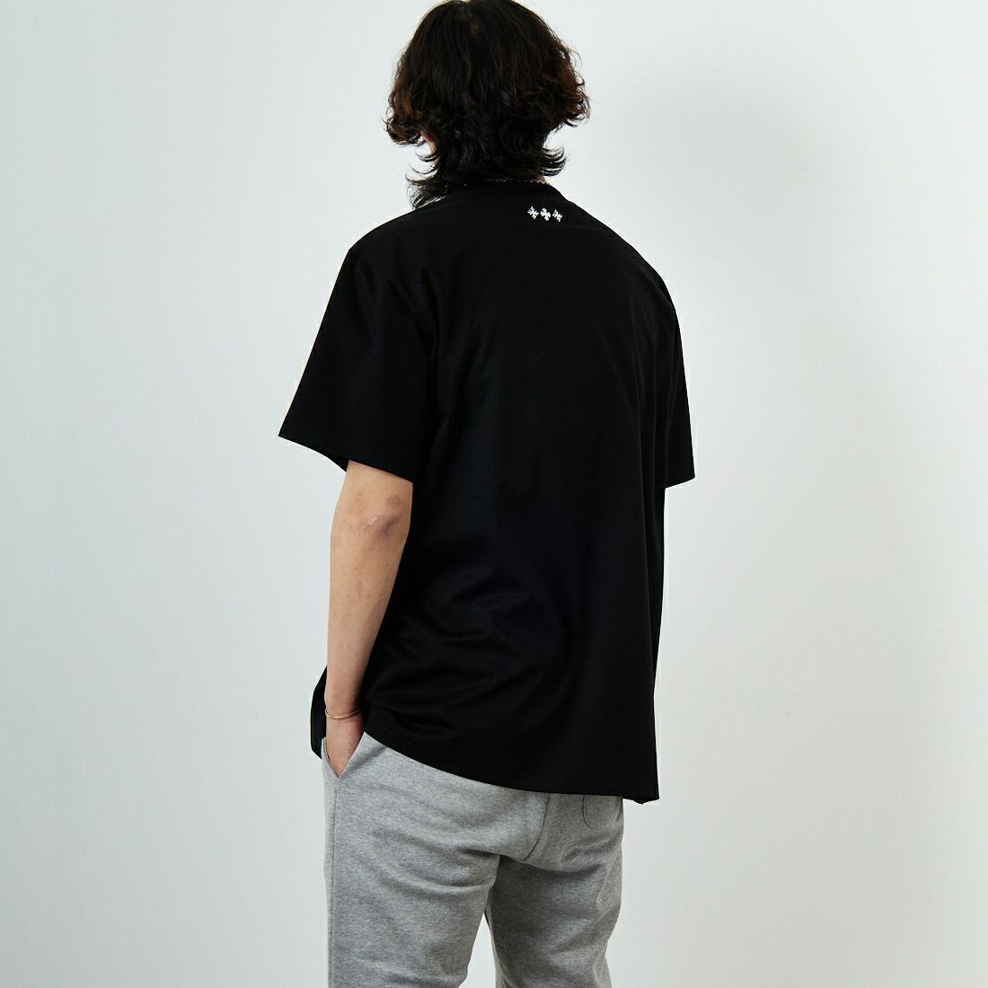 TATRAS [タトラス] SELO ハーフスリーブTシャツ [MTAT25S8195-M] BLACK &&モデル身長：179cm 着用サイズ：4&&