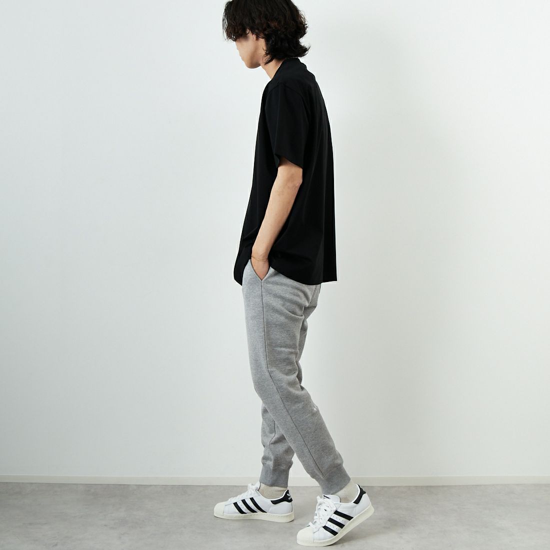 TATRAS [タトラス] SELO ハーフスリーブTシャツ [MTAT25S8195-M] BLACK &&モデル身長：179cm 着用サイズ：4&&