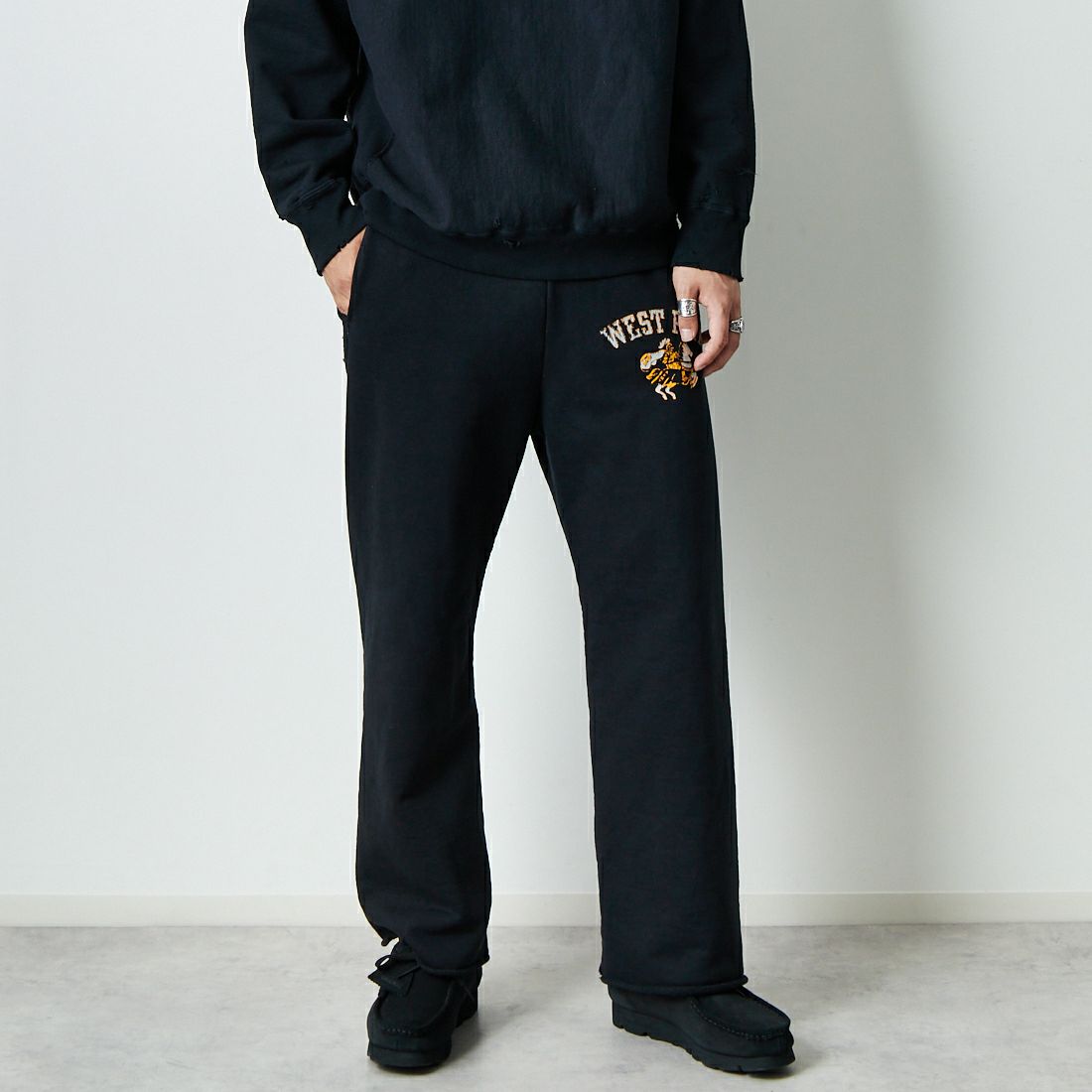 BLACK&&モデル身長：179cm 着用サイズ：M&&