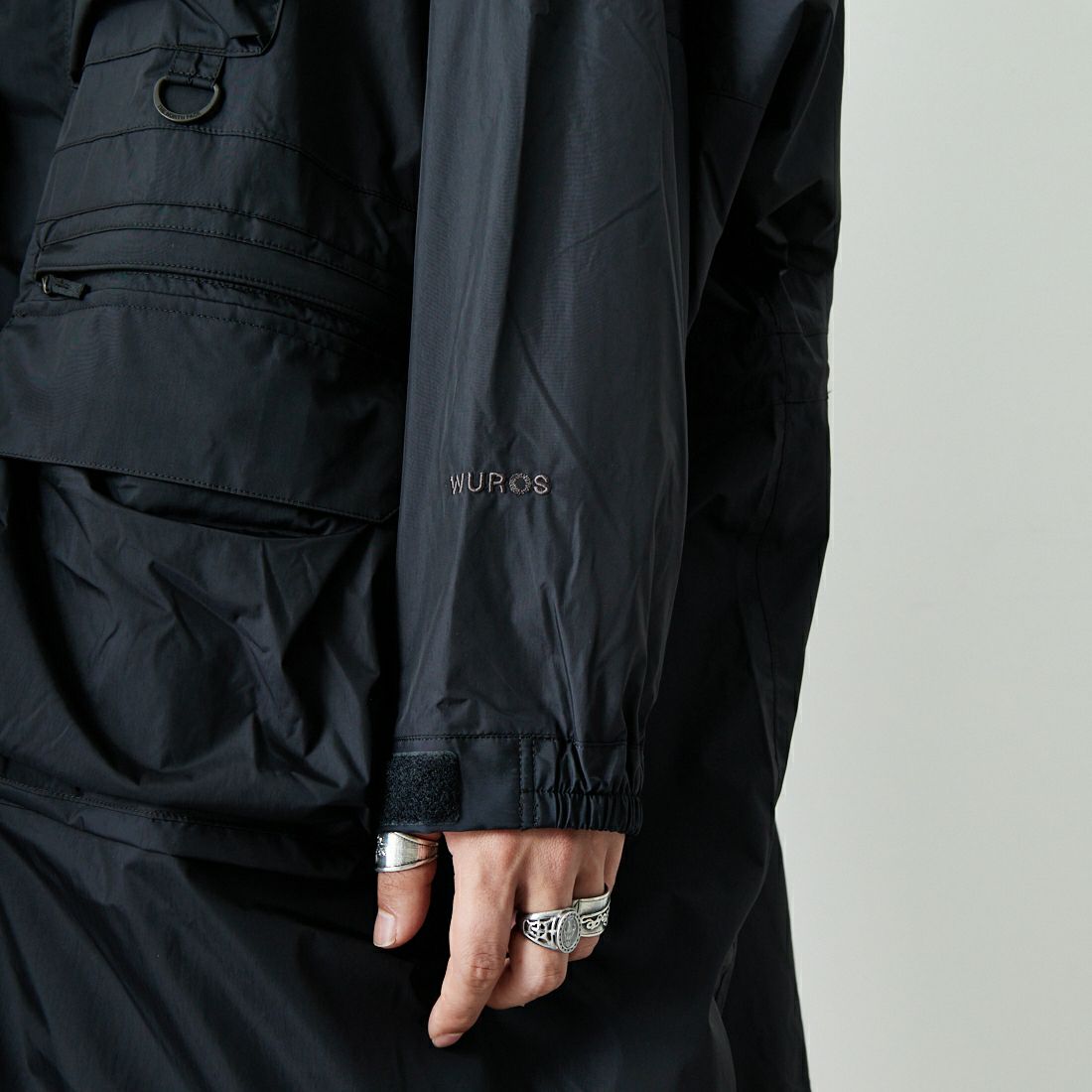 THE NORTH FACE [ザ ノースフェイス] ウーロスフィールドユーティリティポンチョ [NP12532] K &&モデル身長：179cm 着用サイズ：M&&