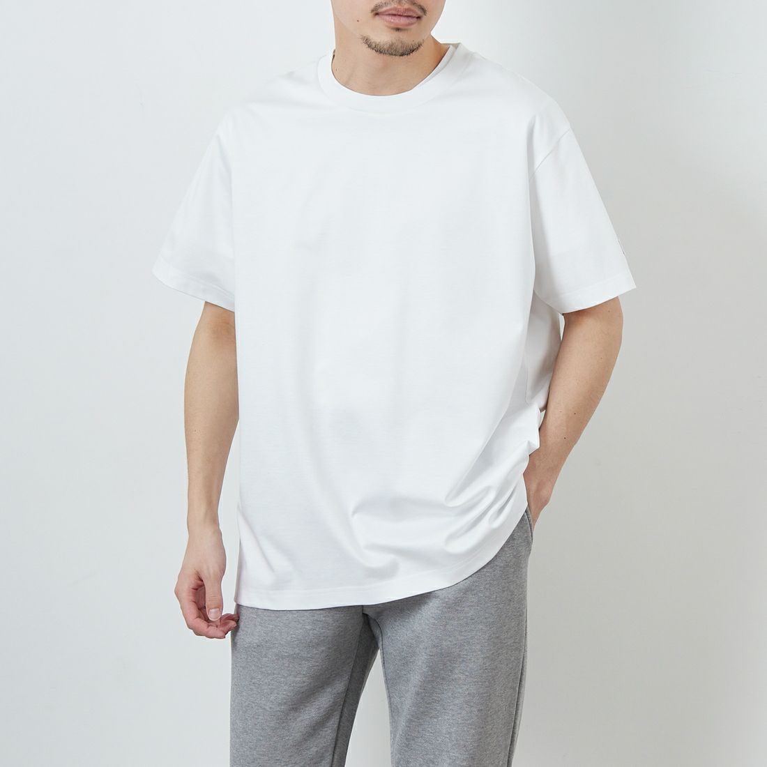 TATRAS [タトラス] CIALO ショートスリーブTシャツ [MTAT25S8265-M] WHITE &&モデル身長：168cm 着用サイズ：2&&