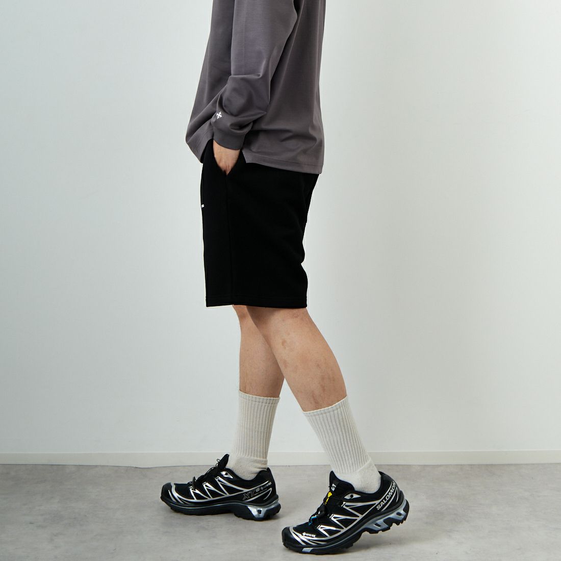 TATRAS [タトラス] FUSSA スウェットショーツ [MTAT25S5093-S] BLACK &&モデル身長：179cm 着用サイズ：4&&