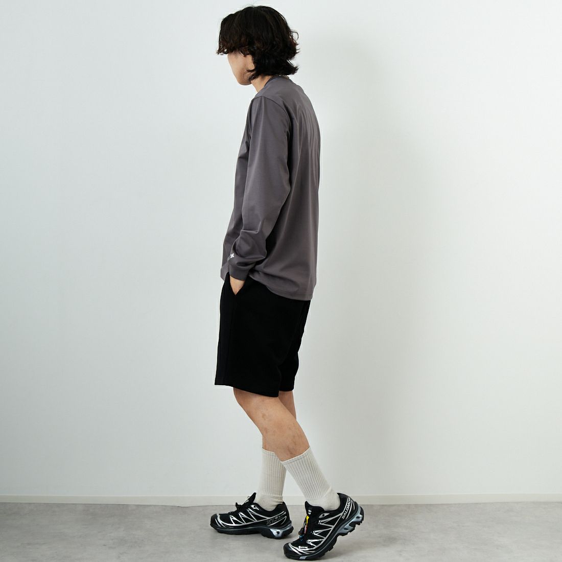 TATRAS [タトラス] FUSSA スウェットショーツ [MTAT25S5093-S] BLACK &&モデル身長：179cm 着用サイズ：4&&