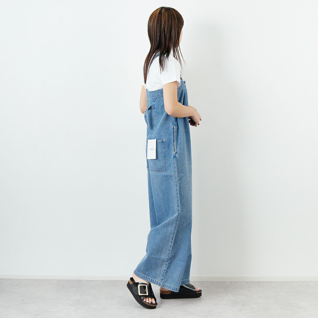 Johnbull [ジョンブル] デニムタックベアサロペット [JL251P21] 016 ﾌﾞﾘｰﾁ &&モデル身長：167cm 着用サイズ：S&&