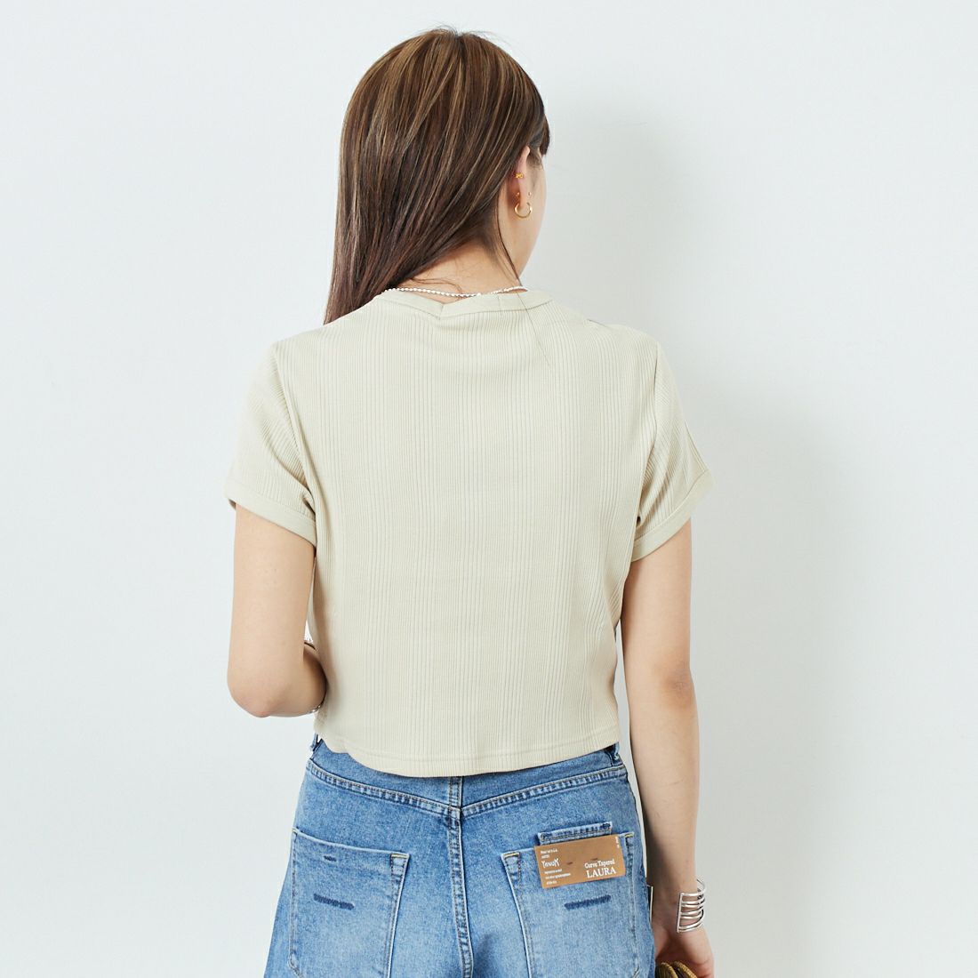 FRED PERRY [フレッドペリー] クロップド リブTシャツ [G9168] 691 OATMEA &&モデル身長：167cm 着用サイズ：10&&