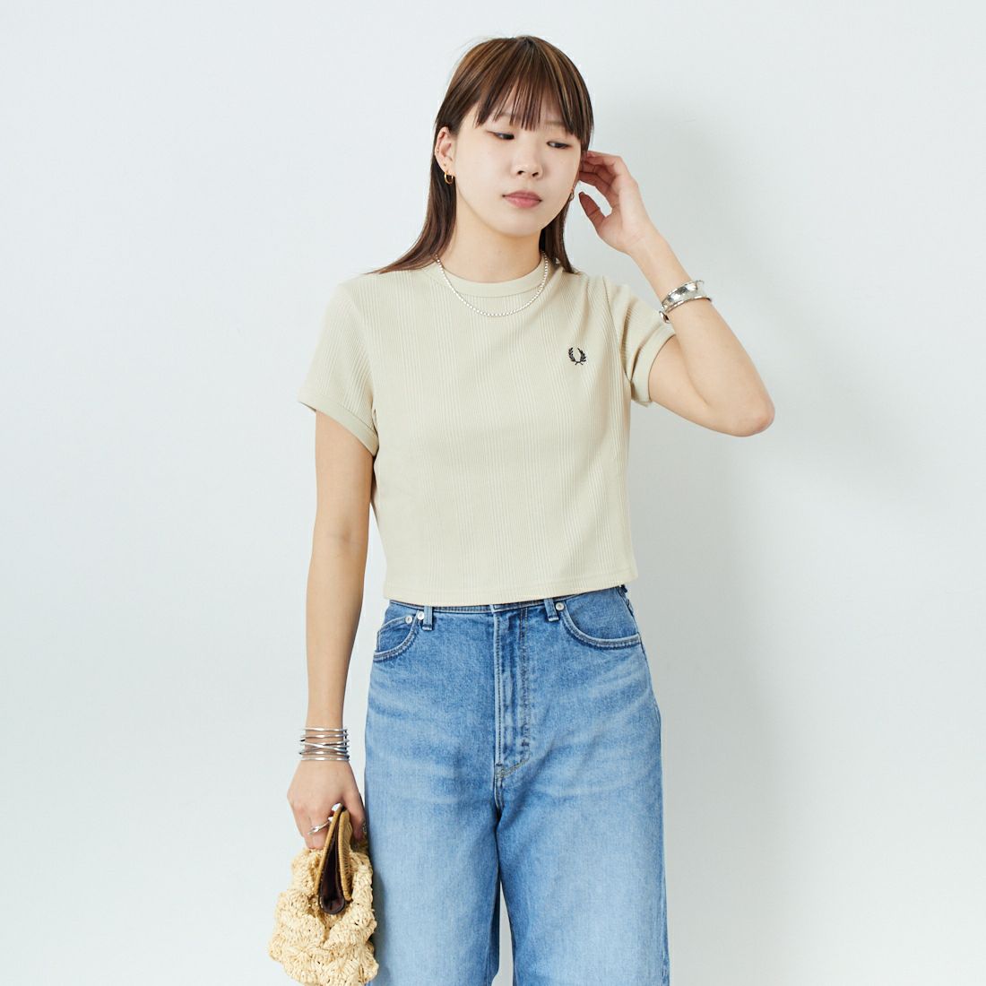 FRED PERRY [フレッドペリー] クロップド リブTシャツ [G9168] 691 OATMEA &&モデル身長：167cm 着用サイズ：10&&