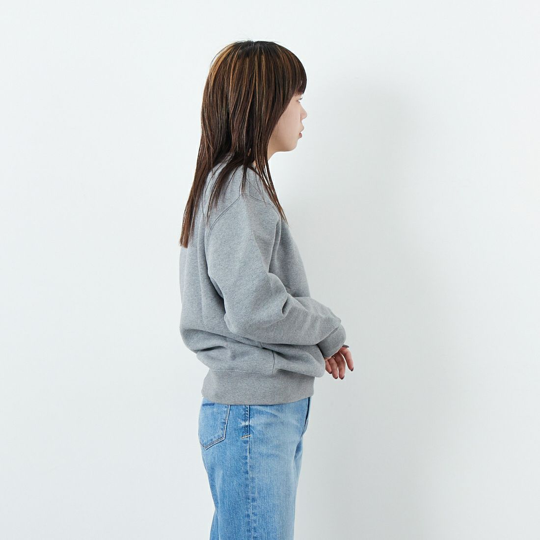 MAISON KITSUNE [メゾン キツネ] ボールド フォックスヘッド パッチ コンフォート スウェットシャツ [MM00316KM0307] H131 MEDIU &&モデル身長：167cm 着用サイズ：XS&&