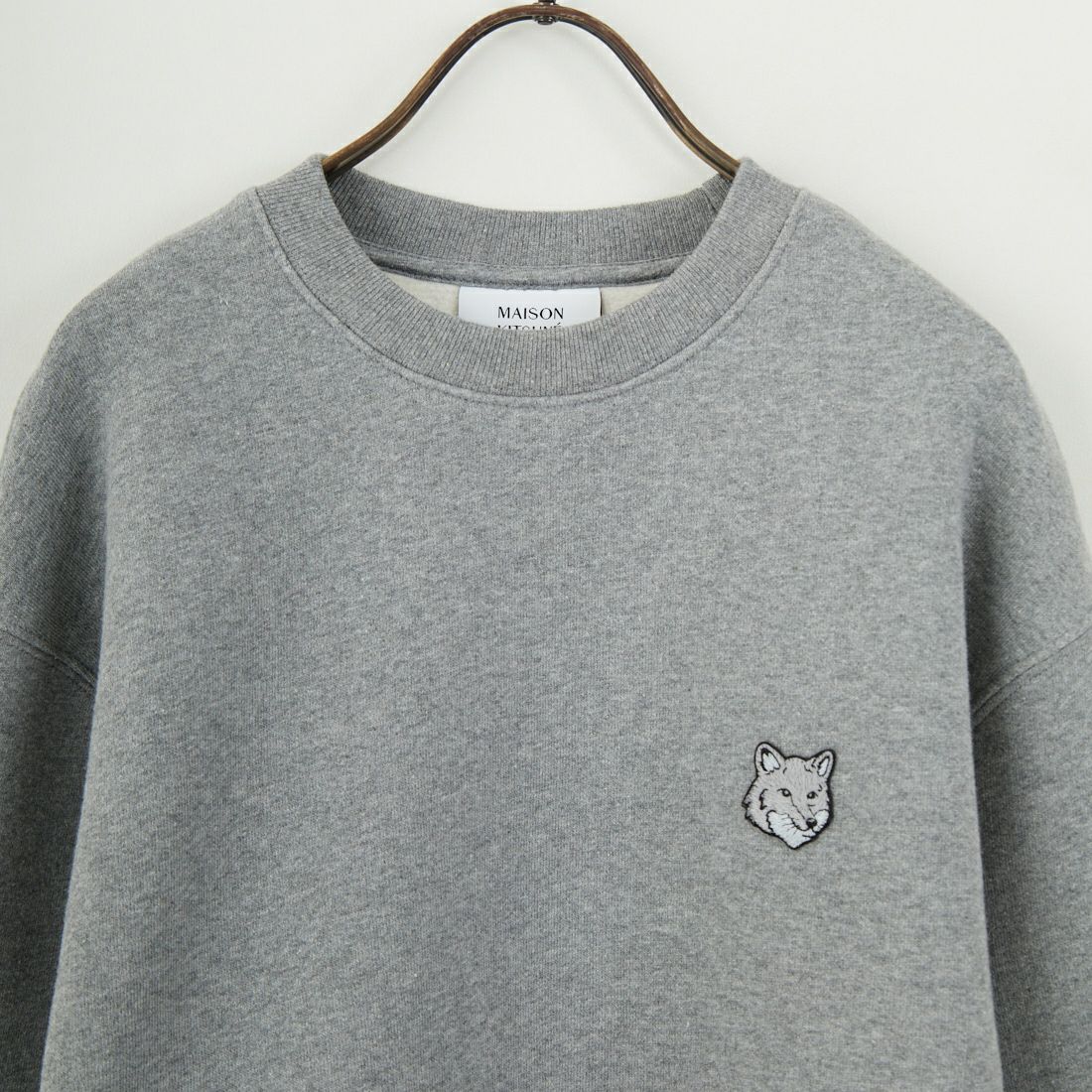 MAISON KITSUNE [メゾン キツネ] ボールド フォックスヘッド パッチ コンフォート スウェットシャツ [MM00316KM0307] H131 MEDIU