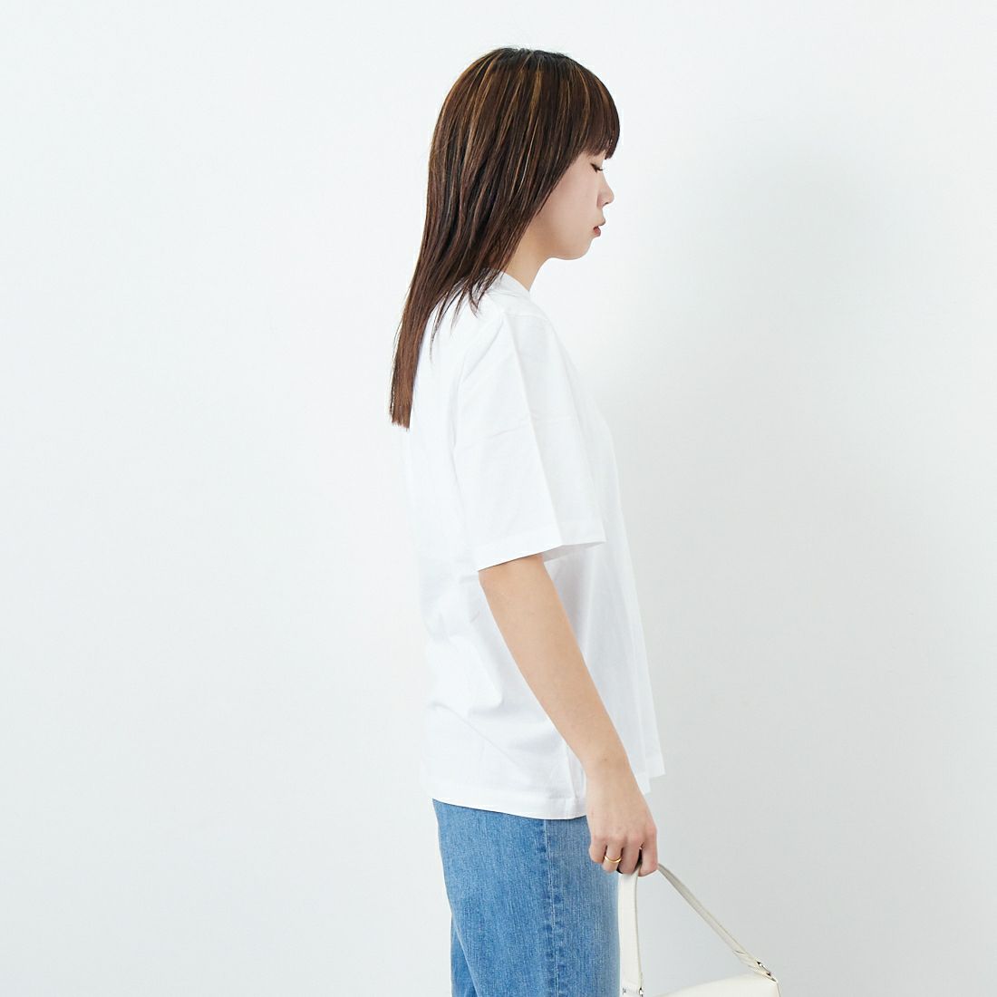 MAISON KITSUNE [メゾン キツネ] ベビーフォックスパッチ コンフォートTシャツ [OW00130KJ0008] P100 WHITE &&モデル身長：167cm 着用サイズ：M&&