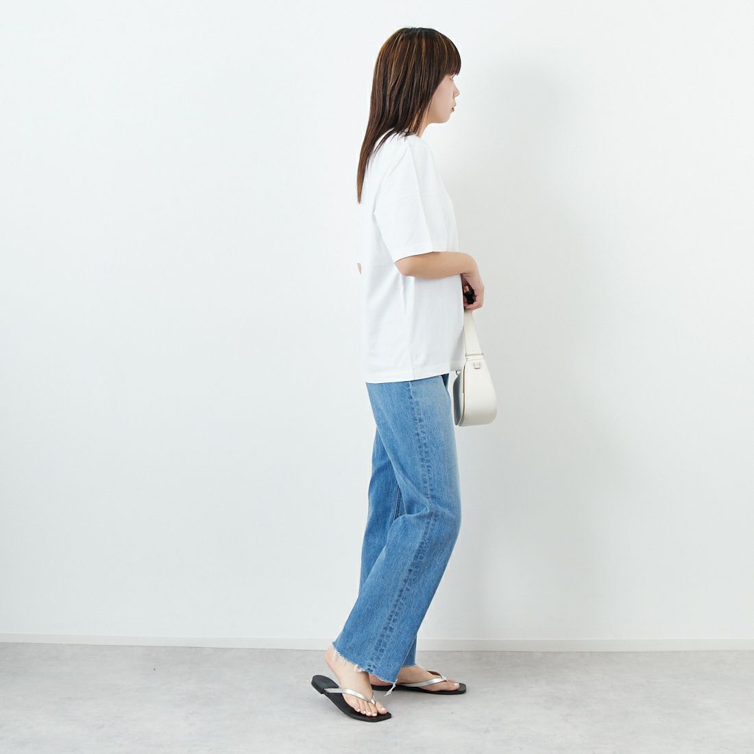 MAISON KITSUNE [メゾン キツネ] ベビーフォックスパッチ コンフォートTシャツ [OW00130KJ0008] P100 WHITE &&モデル身長：167cm 着用サイズ：M&&