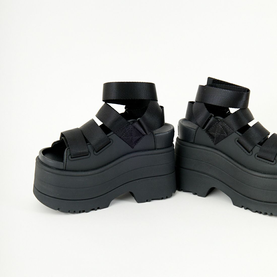 UGG [アグ] ゴールデンライズ [1167431] BLACK
