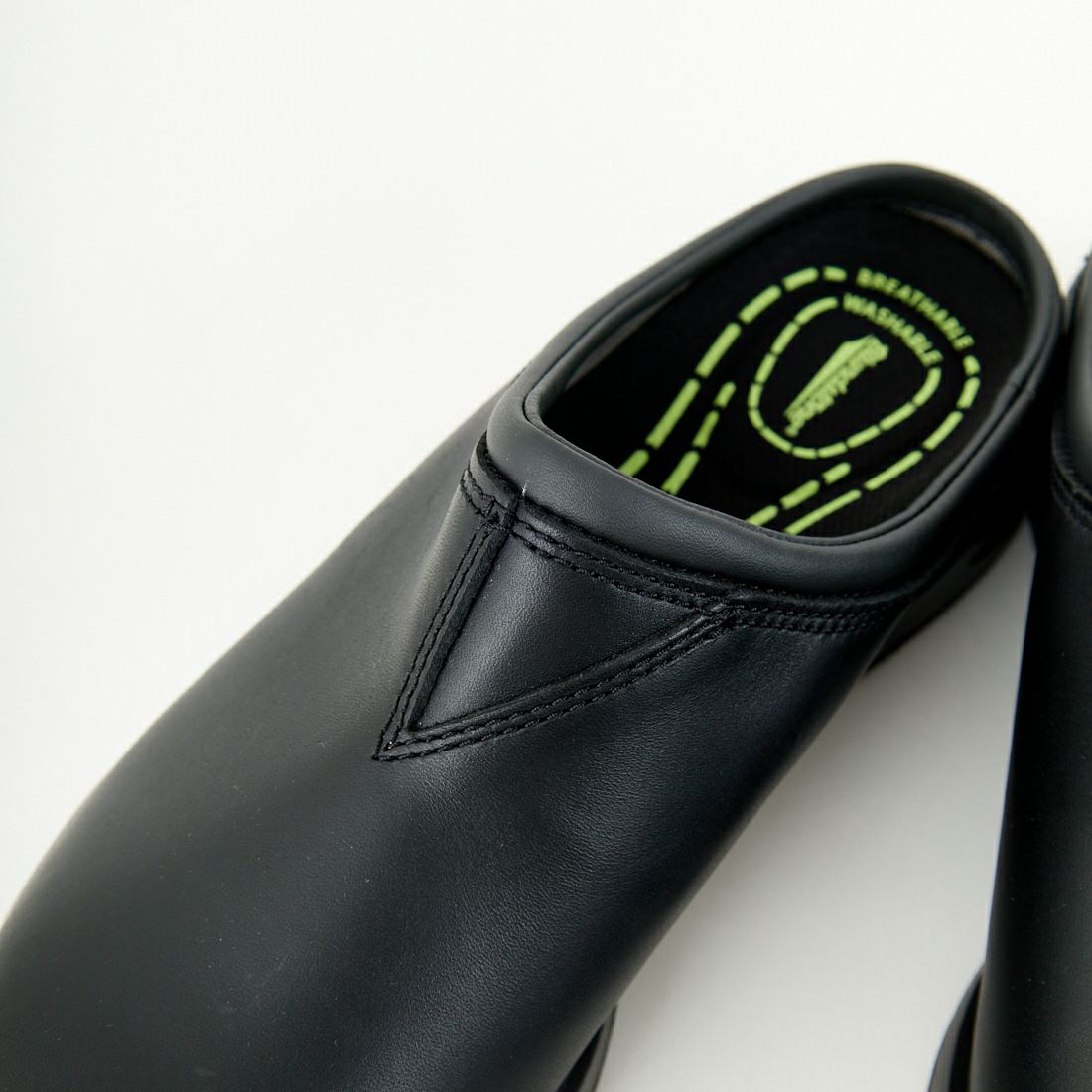 Blundstone [ブランドストーン] CLOG ﾌﾞﾗｯｸｽﾑｰｽﾚｻﾞｰ [BS2381009] ﾌﾞﾗｯｸ