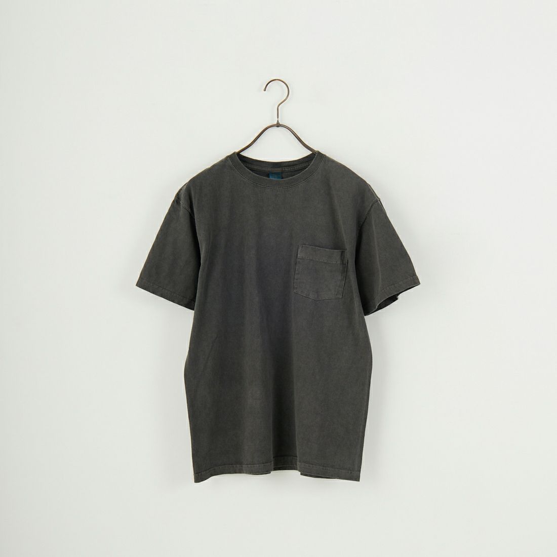 P-BLACK