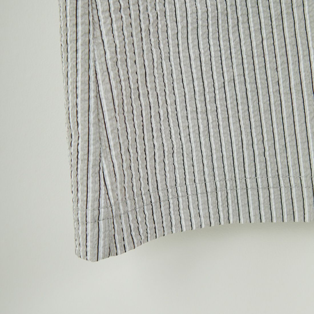 THOUSAND MILE [サウザンド マイル] 別注 ストライプ柄 シアサッカーハーフジップノースリーブワンピース [TM251ST50962-JF] GRAY ST